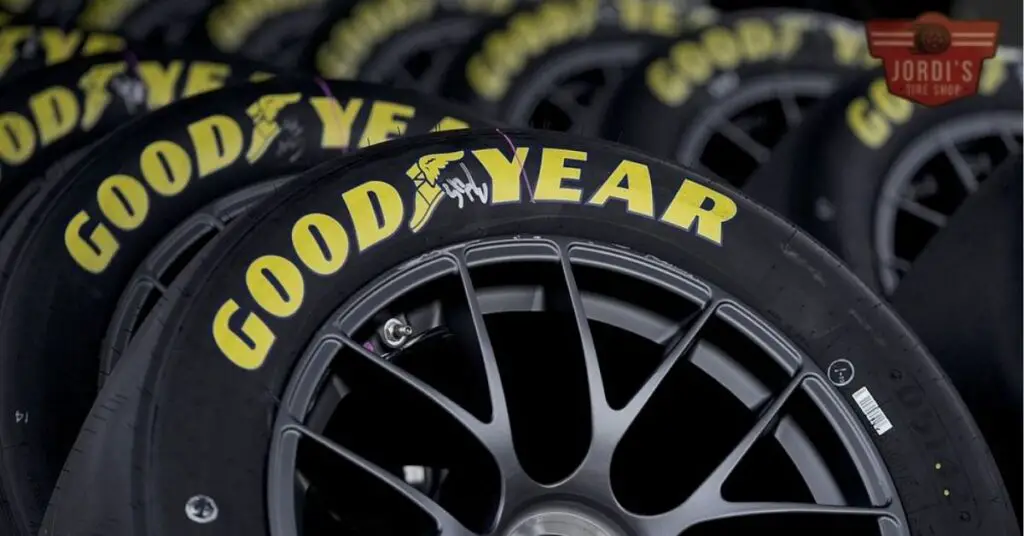 Comparing Arizonian and Goodyear Tires