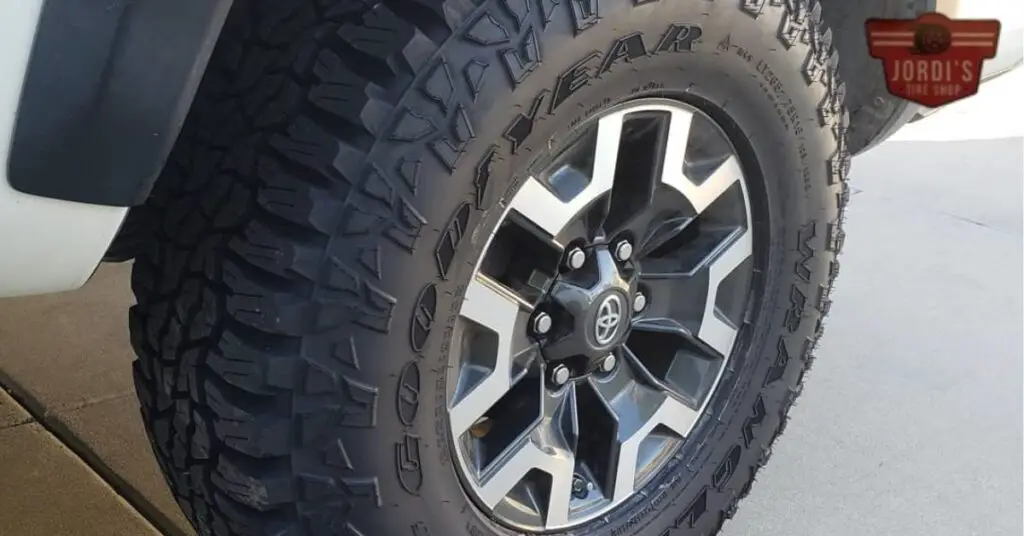 Overview of Goodyear Wrangler UltraTerrain AT